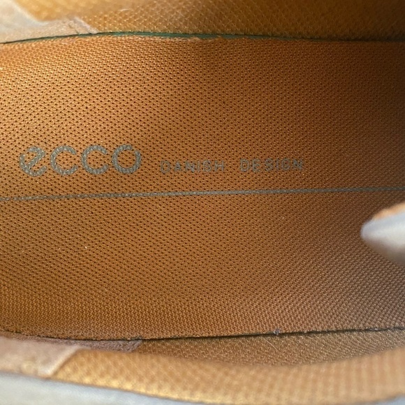 ECCO Men's Street Tray Classic Navajo Suede Leather Sneaker - Picture 6 of 8